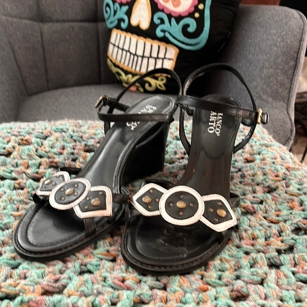 Franco Sarto wedged sandals size 8m with brass stud details on front of sandals